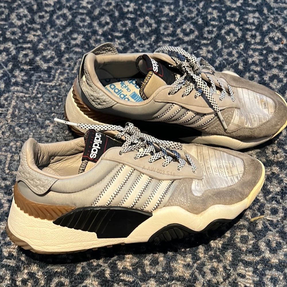 Adidas Alexander Wang sneaker Size 5 men / 6.5 women